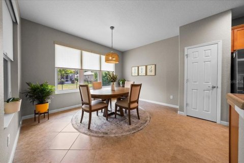 House in Ocala, Florida 2 bedrooms, 148.27 sq.m. № 2151315 - photo 6