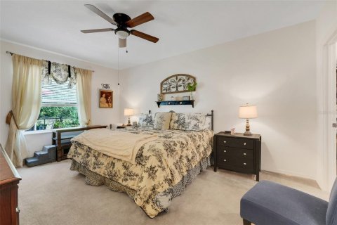 House in Poinciana, Florida 3 bedrooms, 132.39 sq.m. № 1640627 - photo 14
