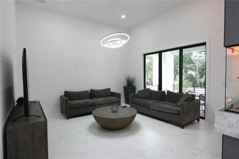 Casa en alquiler en Tampa, Florida, 4 dormitorios, 418.62 m2 № 1691032 - foto 26