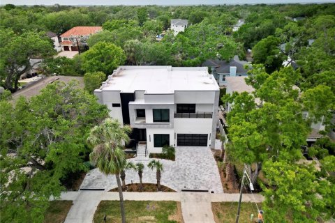 Casa en alquiler en Tampa, Florida, 4 dormitorios, 418.62 m2 № 1691032 - foto 5