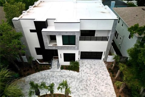 Casa en alquiler en Tampa, Florida, 4 dormitorios, 418.62 m2 № 1691032 - foto 4