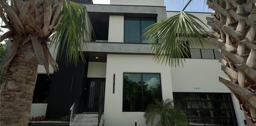 Villa ou maison à Tampa, Floride 4 chambres, 418.62 m2 № 1691032