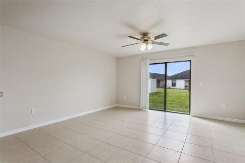 Villa ou maison à vendre à Lakeland, Floride: 3 chambres, 140.75 m2 № 2396687 - photo 9