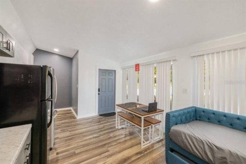 Casa en venta en Orlando, Florida, 4 dormitorios, 201.97 m2 № 2095473 - foto 16