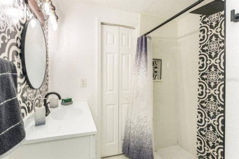 Casa en venta en Orlando, Florida, 4 dormitorios, 201.97 m2 № 2095473 - foto 22