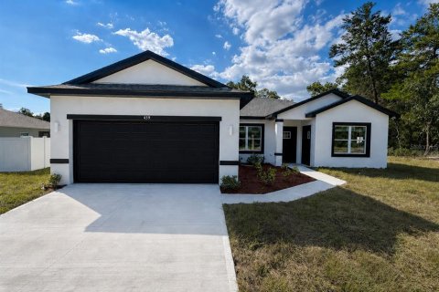 Villa ou maison à Ocala, Floride 4 chambres, 180.42 m2 № 2149956