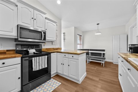 Villa ou maison à vendre à Archer, Floride: 4 chambres, 210.52 m2 № 1824685 - photo 4