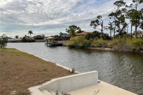Terrain à vendre à Cape Coral, Floride № 2234883 - photo 5