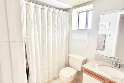 Condominio en venta en Hollywood, Florida, 2 dormitorios, 122.63 m2 № 1766961 - foto 21