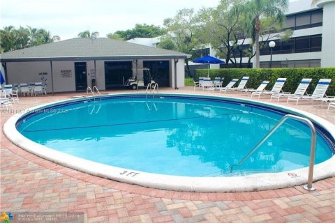 Condominio en venta en Hollywood, Florida, 2 dormitorios, 122.63 m2 № 1766961 - foto 4