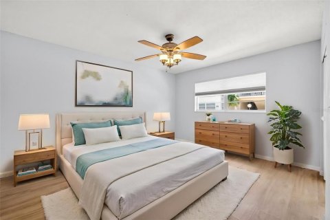 Condo in New Port Richey, Florida, 2 bedrooms  № 2217840 - photo 30