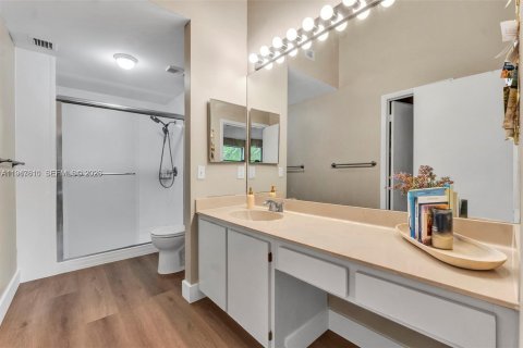 Condo in Plantation, Florida, 2 bedrooms  № 2003902 - photo 20