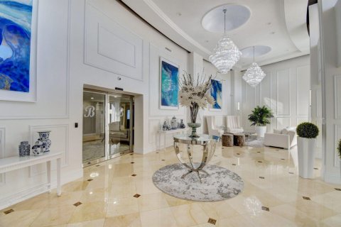 Condo in Highland Beach, Florida, 2 bedrooms № 2262342 - photo 4
