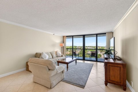 Condo in Highland Beach, Florida, 2 bedrooms № 2262342 - photo 7