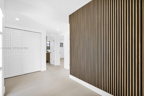 Casa en venta en Miami Gardens, Florida, 3 dormitorios, 149.48 m2 № 2000676 - foto 4