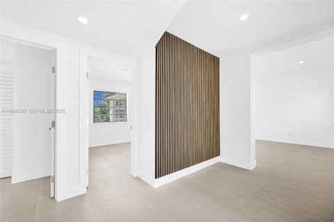 Casa en venta en Miami Gardens, Florida, 3 dormitorios, 149.48 m2 № 2000676 - foto 3