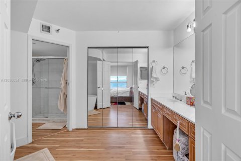 Copropriété à vendre à Aventura, Floride: 2 chambres, 136.01 m2 № 2186313 - photo 13