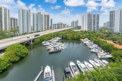 Copropriété à vendre à Aventura, Floride: 2 chambres, 136.01 m2 № 2186313 - photo 20
