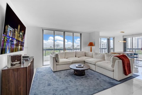 Copropriété à vendre à Aventura, Floride: 2 chambres, 136.01 m2 № 2186313 - photo 3