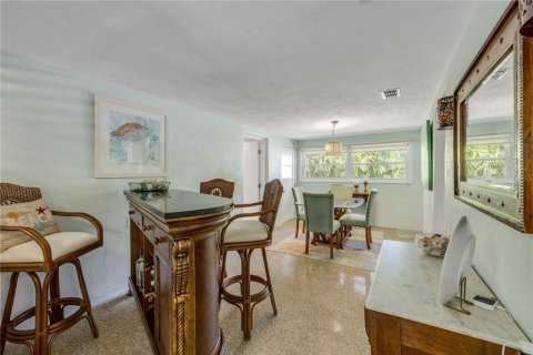 House in New Smyrna Beach, Florida 2 bedrooms, 135.73 sq.m. № 1642829 - photo 9