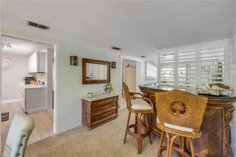 House in New Smyrna Beach, Florida 2 bedrooms, 135.73 sq.m. № 1642829 - photo 8