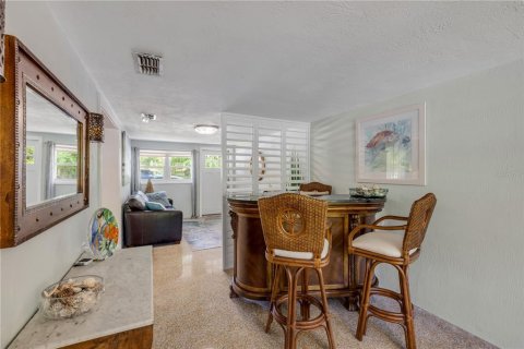 House in New Smyrna Beach, Florida 2 bedrooms, 135.73 sq.m. № 1642829 - photo 7