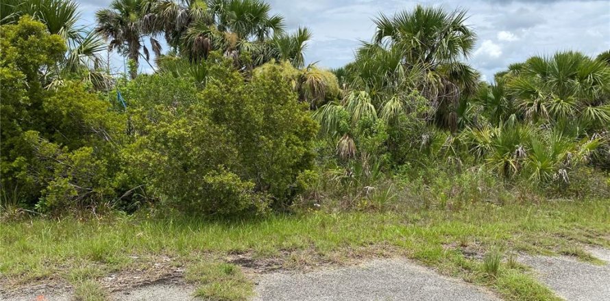 Terreno en North Port, Florida № 2228516