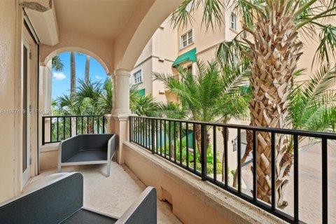 Copropriété à vendre à Coral Gables, Floride: 3 chambres, 296.36 m2 № 2049781 - photo 21