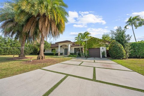 Casa en venta en South Miami, Florida, 3 dormitorios, 200.67 m2 № 2169644 - foto 4