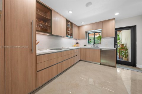 Casa en venta en South Miami, Florida, 3 dormitorios, 200.67 m2 № 2169644 - foto 12