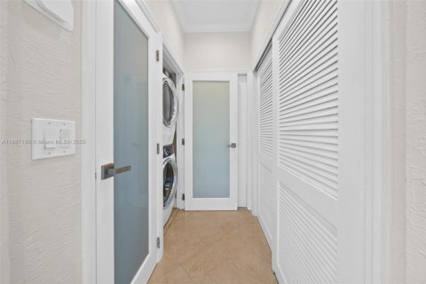 Casa en venta en South Miami, Florida, 3 dormitorios, 200.67 m2 № 2169644 - foto 15