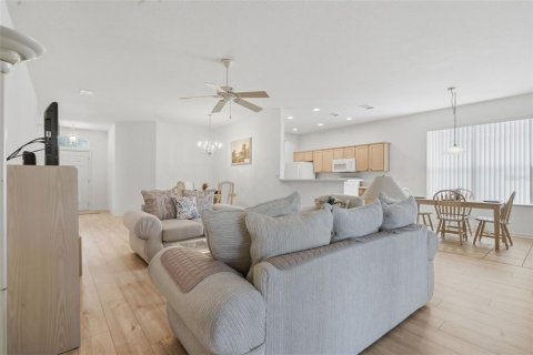 Villa ou maison à vendre à DeLand, Floride: 3 chambres, 156.73 m2 № 2148228 - photo 13