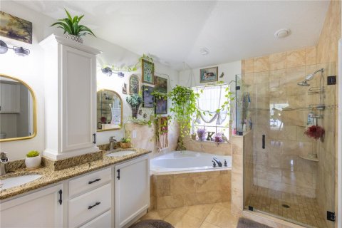 Casa en venta en Kissimmee, Florida, 4 dormitorios, 155.7 m2 № 1917097 - foto 11