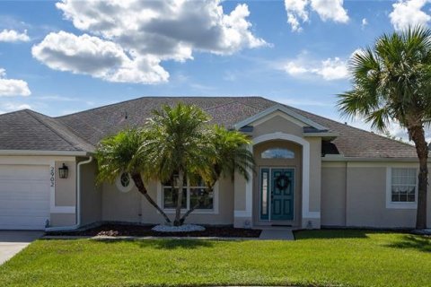 Casa en venta en Kissimmee, Florida, 4 dormitorios, 155.7 m2 № 1917097 - foto 2