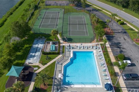 Casa en venta en Kissimmee, Florida, 4 dormitorios, 155.7 m2 № 1917097 - foto 25