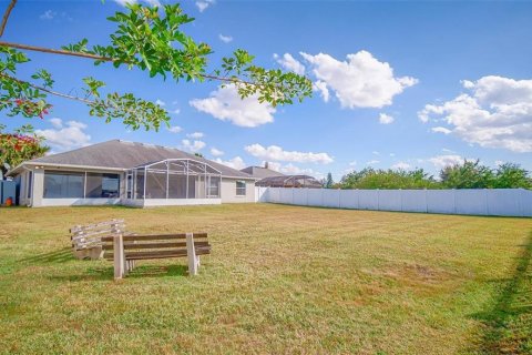 Casa en venta en Kissimmee, Florida, 4 dormitorios, 155.7 m2 № 1917097 - foto 20