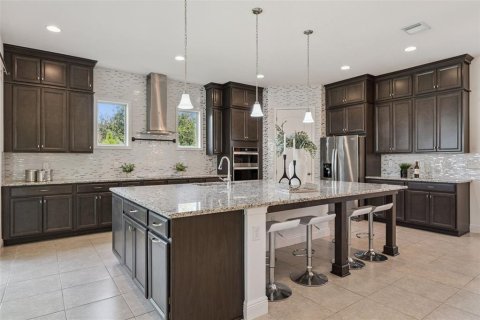 Villa ou maison à louer à Orlando, Floride: 5 chambres, 310.2 m2 № 2407131 - photo 3