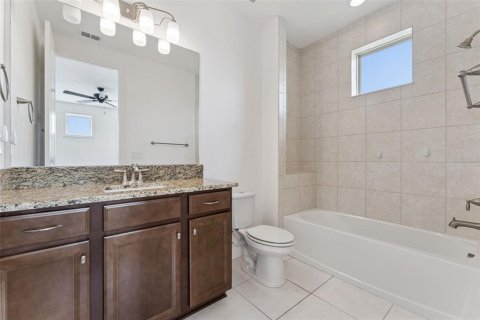 Villa ou maison à louer à Orlando, Floride: 5 chambres, 310.2 m2 № 2407131 - photo 29