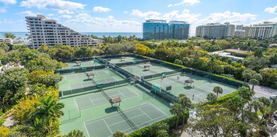 Кондоминиум с 3 спальнями в Ки-Бискейн, Флорида № 2025227