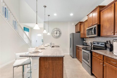 Casa en venta en Kissimmee, Florida, 7 dormitorios, 307.88 m2 № 1825417 - foto 6