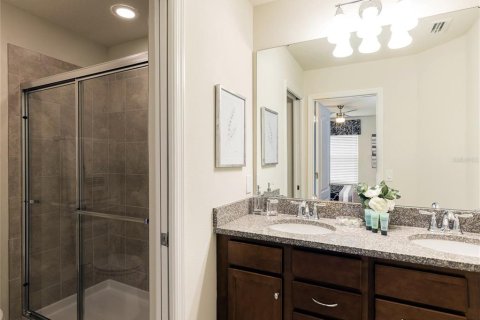 Casa en venta en Kissimmee, Florida, 7 dormitorios, 307.88 m2 № 1825417 - foto 20