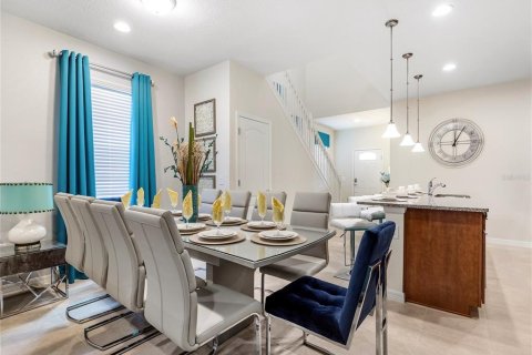 Casa en venta en Kissimmee, Florida, 7 dormitorios, 307.88 m2 № 1825417 - foto 10