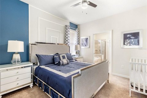 Casa en venta en Kissimmee, Florida, 7 dormitorios, 307.88 m2 № 1825417 - foto 11