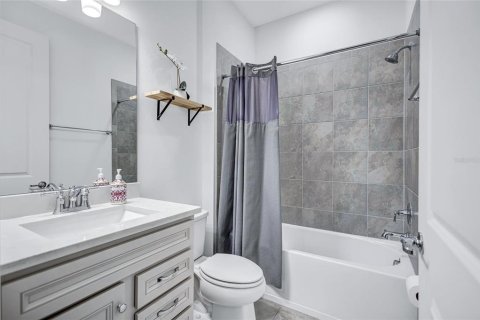 House in Riverview, Florida 4 bedrooms, 224.45 sq.m. № 2396376 - photo 10