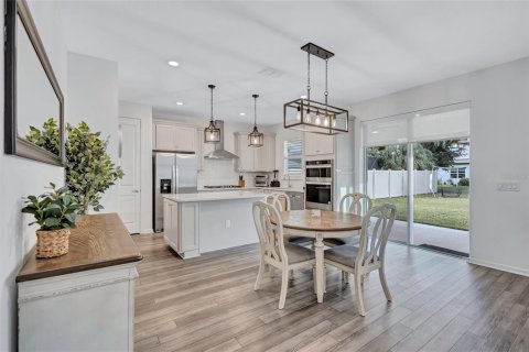 House in Riverview, Florida 4 bedrooms, 224.45 sq.m. № 2396376 - photo 6