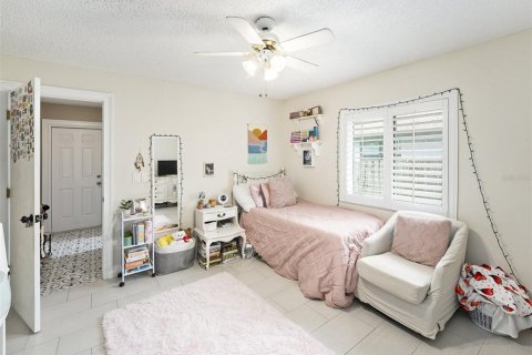 House in Palm Harbor, Florida 4 bedrooms, 306.3 sq.m. № 1835816 - photo 27