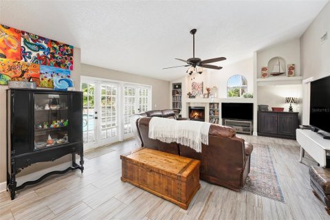 House in Palm Harbor, Florida 4 bedrooms, 306.3 sq.m. № 1835816 - photo 10
