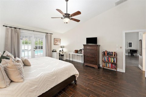 House in Palm Harbor, Florida 4 bedrooms, 306.3 sq.m. № 1835816 - photo 12