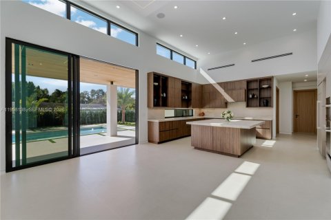Casa en venta en Miami, Florida, 5 dormitorios № 2020719 - foto 20
