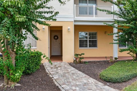 Condominio en alquiler en Four Corners, Florida, 3 dormitorios, 131.83 m2 № 1912424 - foto 2